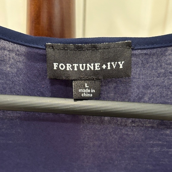 Elegant Navy Women's Blouse - Picture 2 of 6